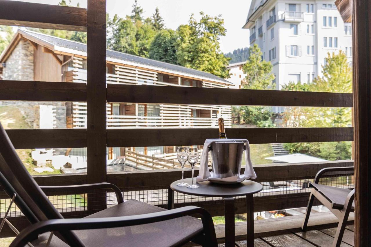 M De Megeve Hotel Bagian luar foto